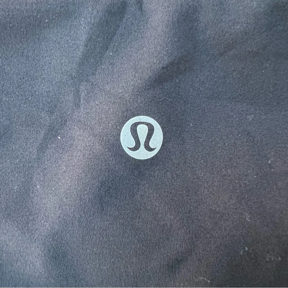 Lululemon Shorts High Rise Women’s Size 4 - Picture 6 of 7